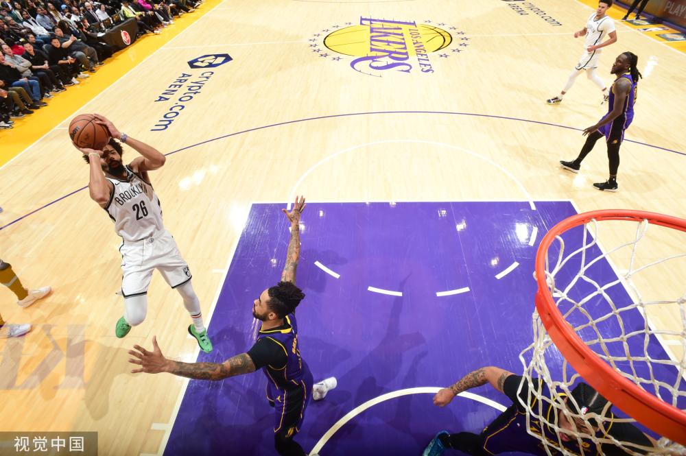 相较之下 相较之下